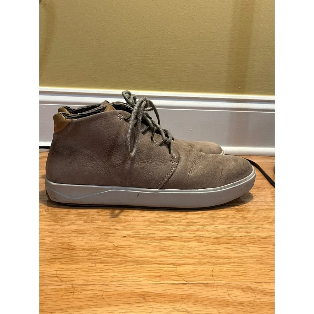 OluKai Nana Hele Leather Chukka Boots Mens 11 Grey Shearling Lined 10449-7B7B